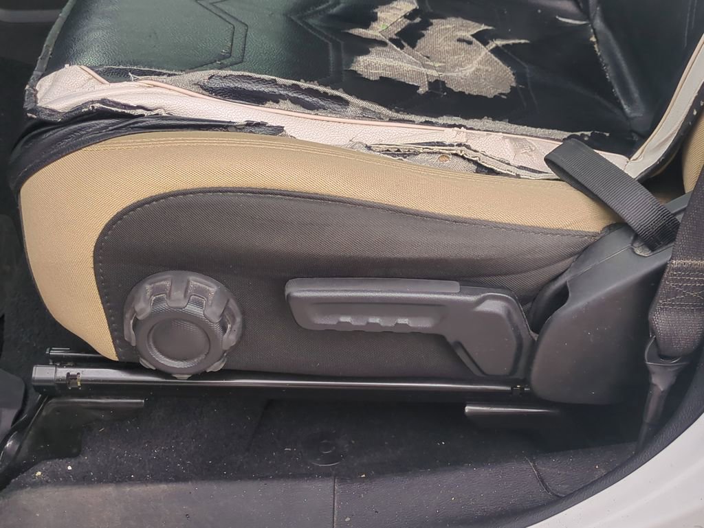 Used 2020 Jeep Gladiator Sport w/ Quick Order Package 24S image 21