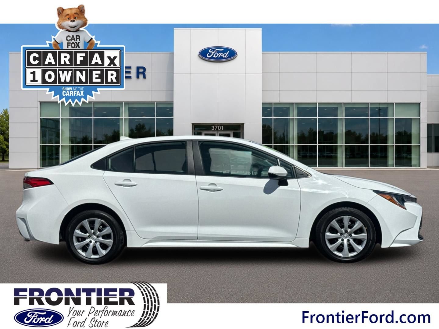 Used 2025 Toyota Corolla LE FWD image 4