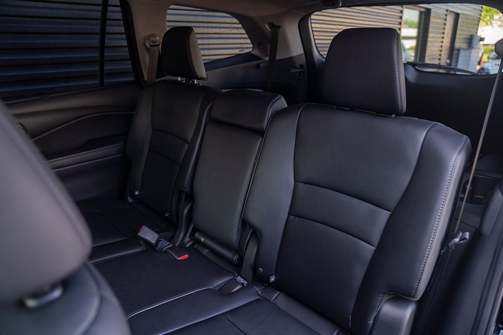 Used 2016 Honda Pilot Touring image 22