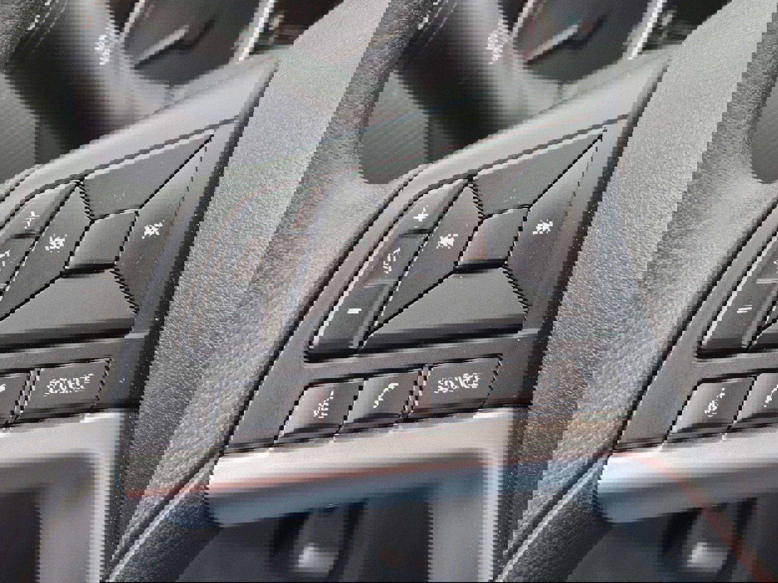 Used 2022 Nissan Kicks S image 22