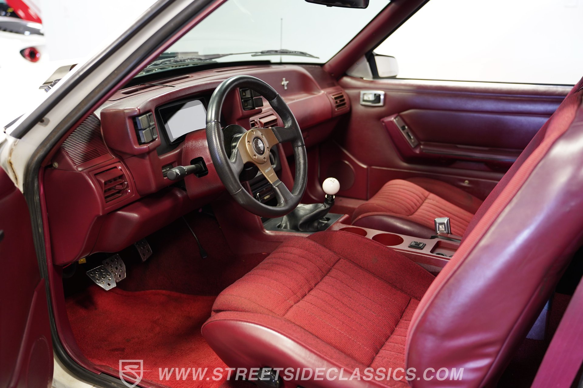 Used 1993 Ford Mustang LX RWD image 4