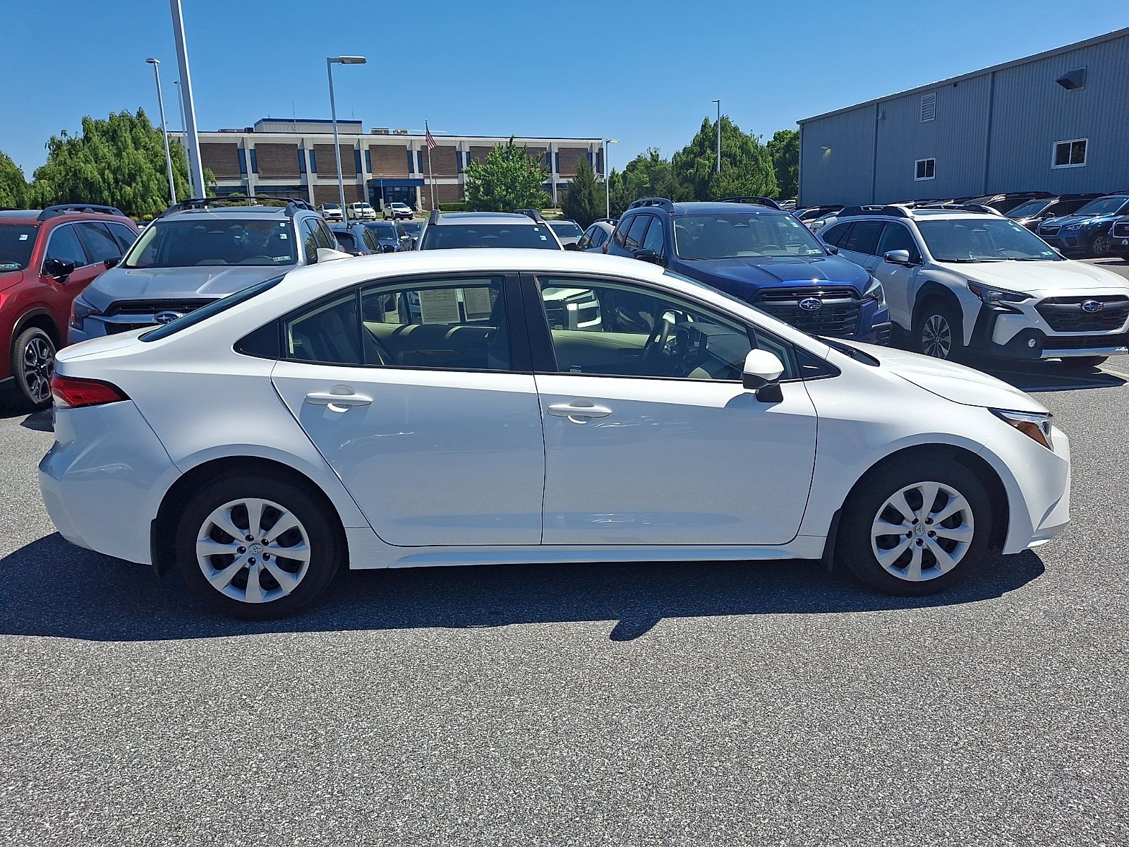 Used 2024 Toyota Corolla LE FWD image 8