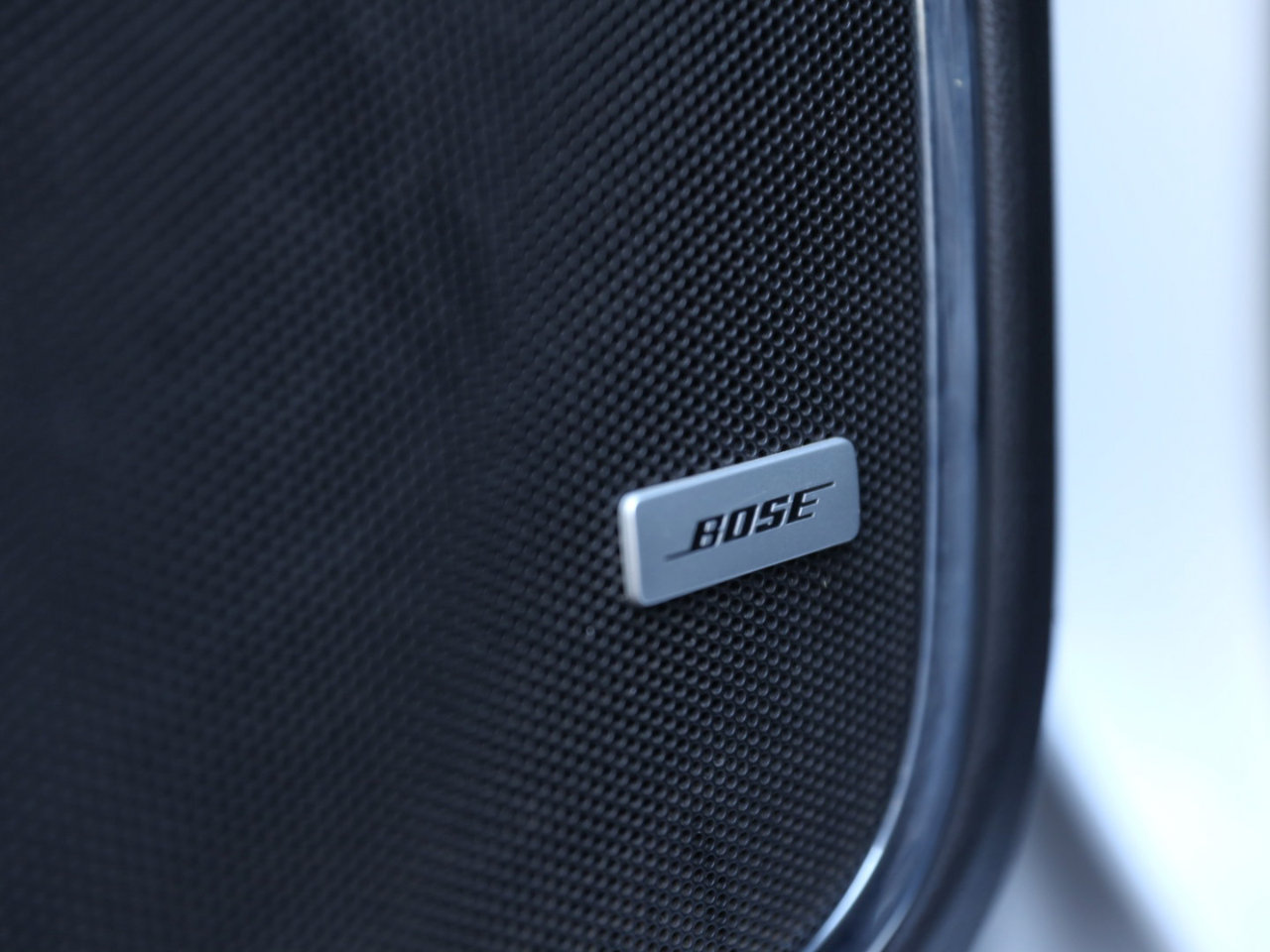 Used 2016 GMC Yukon XL Denali w/ Open Road Package image 19