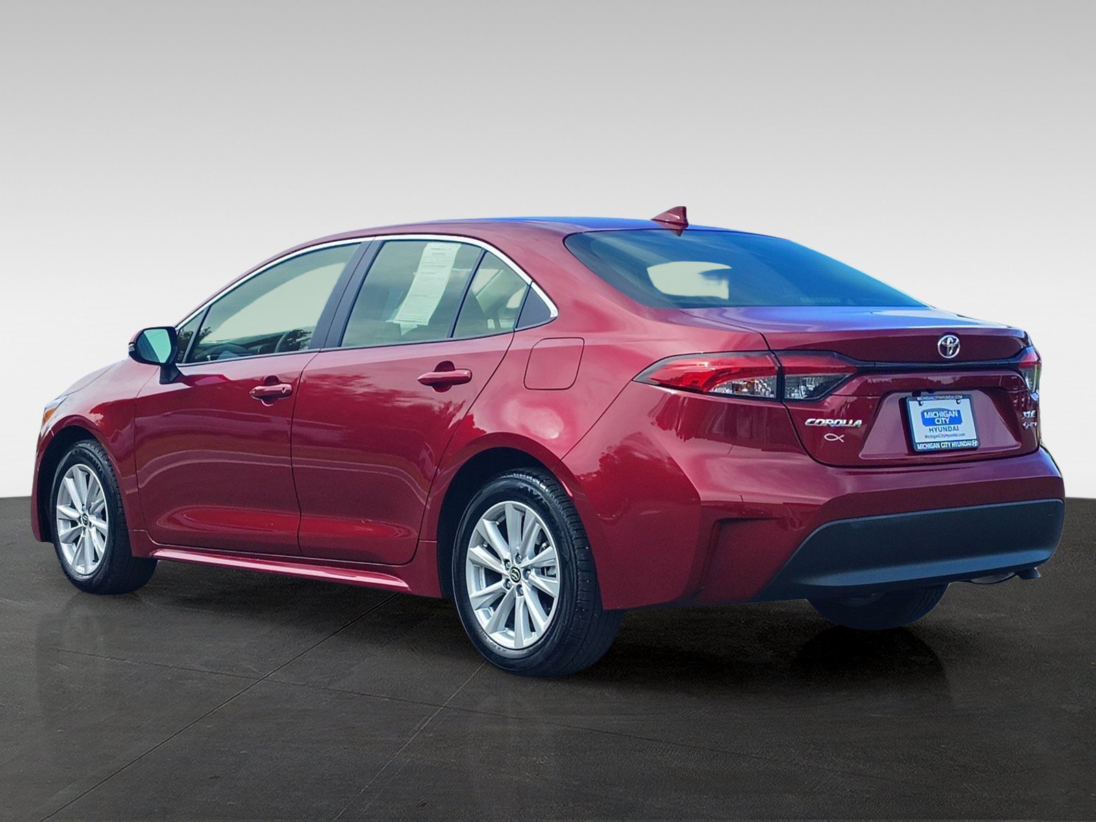 Used 2026 Toyota Corolla XLE FWD image 7