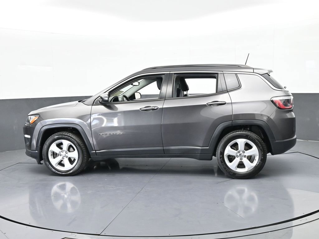 Used 2021 Jeep Compass Latitude video 3
