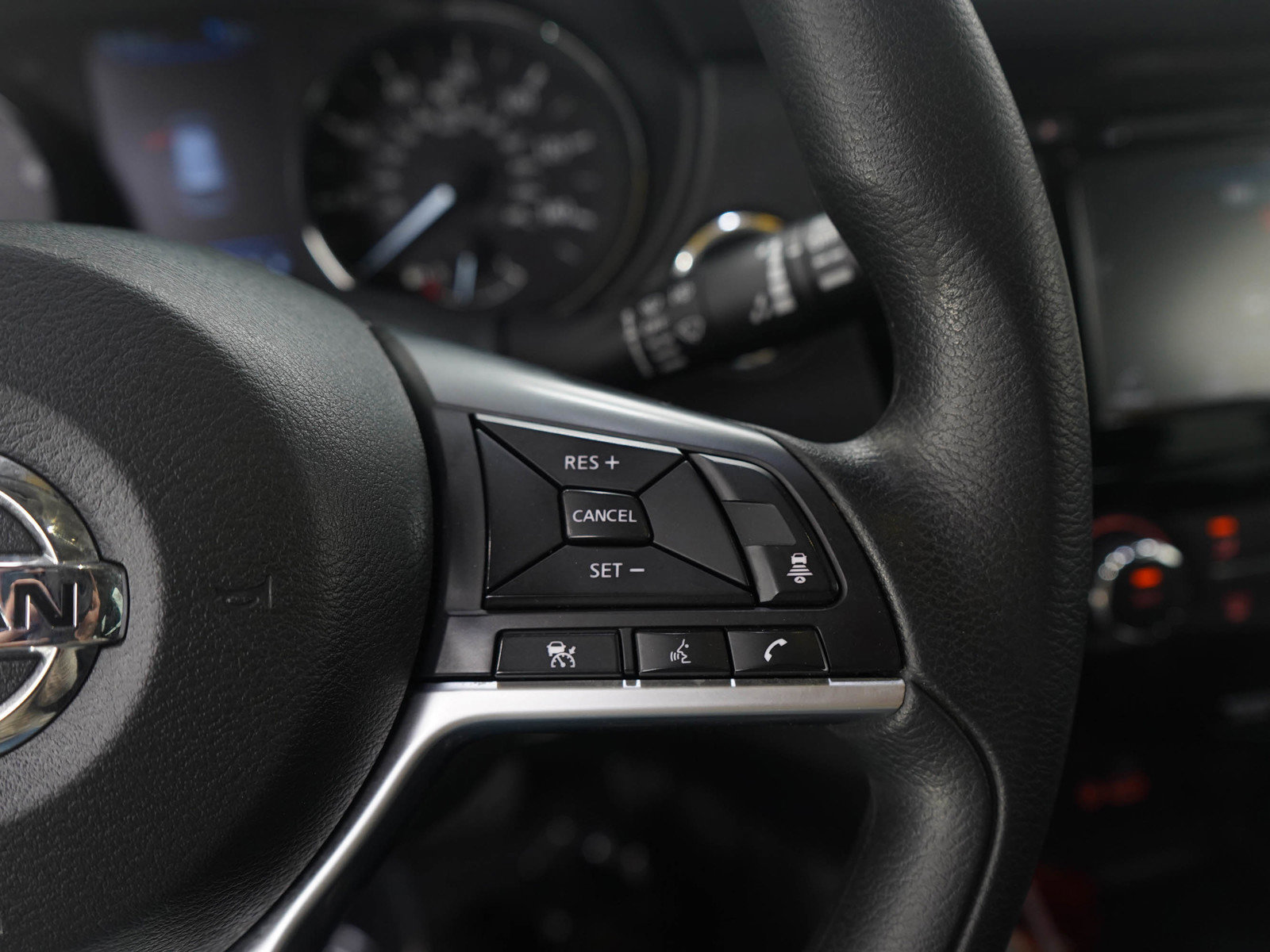 Used 2020 Nissan Rogue SV image 21