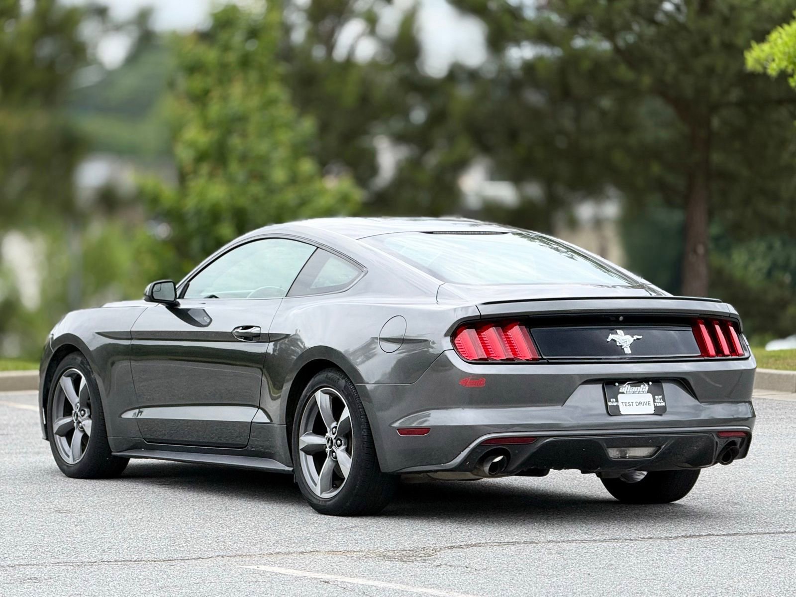 Used 2016 Ford Mustang Coupe w/ Equipment Group 051A RWD image 10