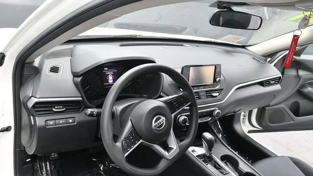 Used 2021 Nissan Altima 2.5 S FWD image 18