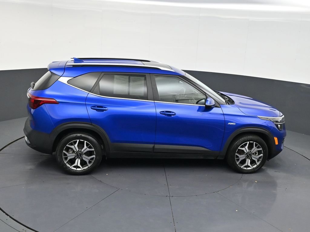 Used 2023 Kia Seltos EX image 17