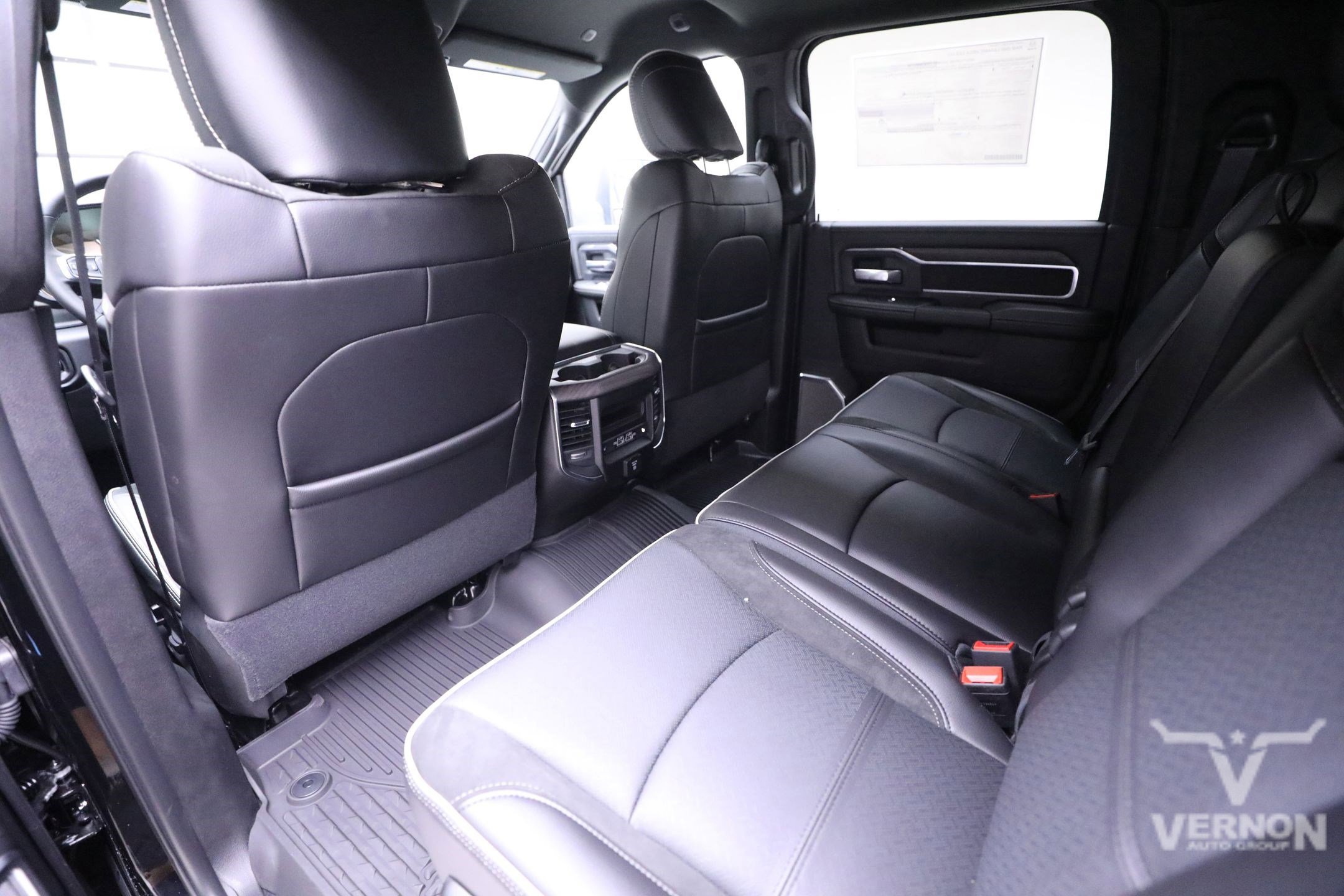 New 2025 RAM 3500 Laramie image 20