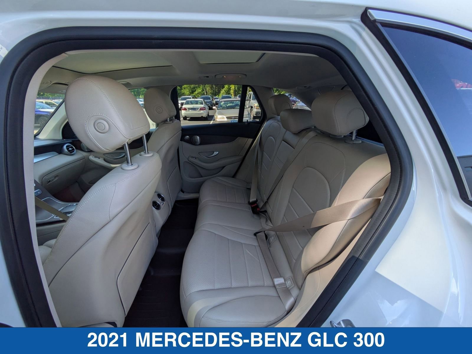 Used 2021 Mercedes-Benz GLC 300 4MATIC image 30