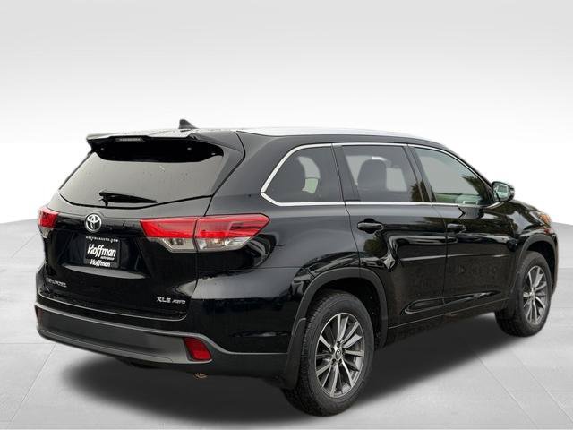 Used 2017 Toyota Highlander XLE AWD/4WD image 7