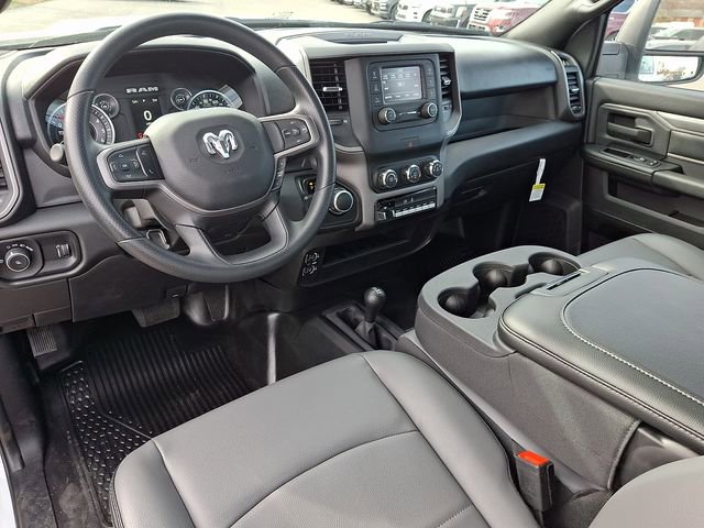 Used 2024 RAM 2500 Tradesman w/ Chrome Appearance Group image 11