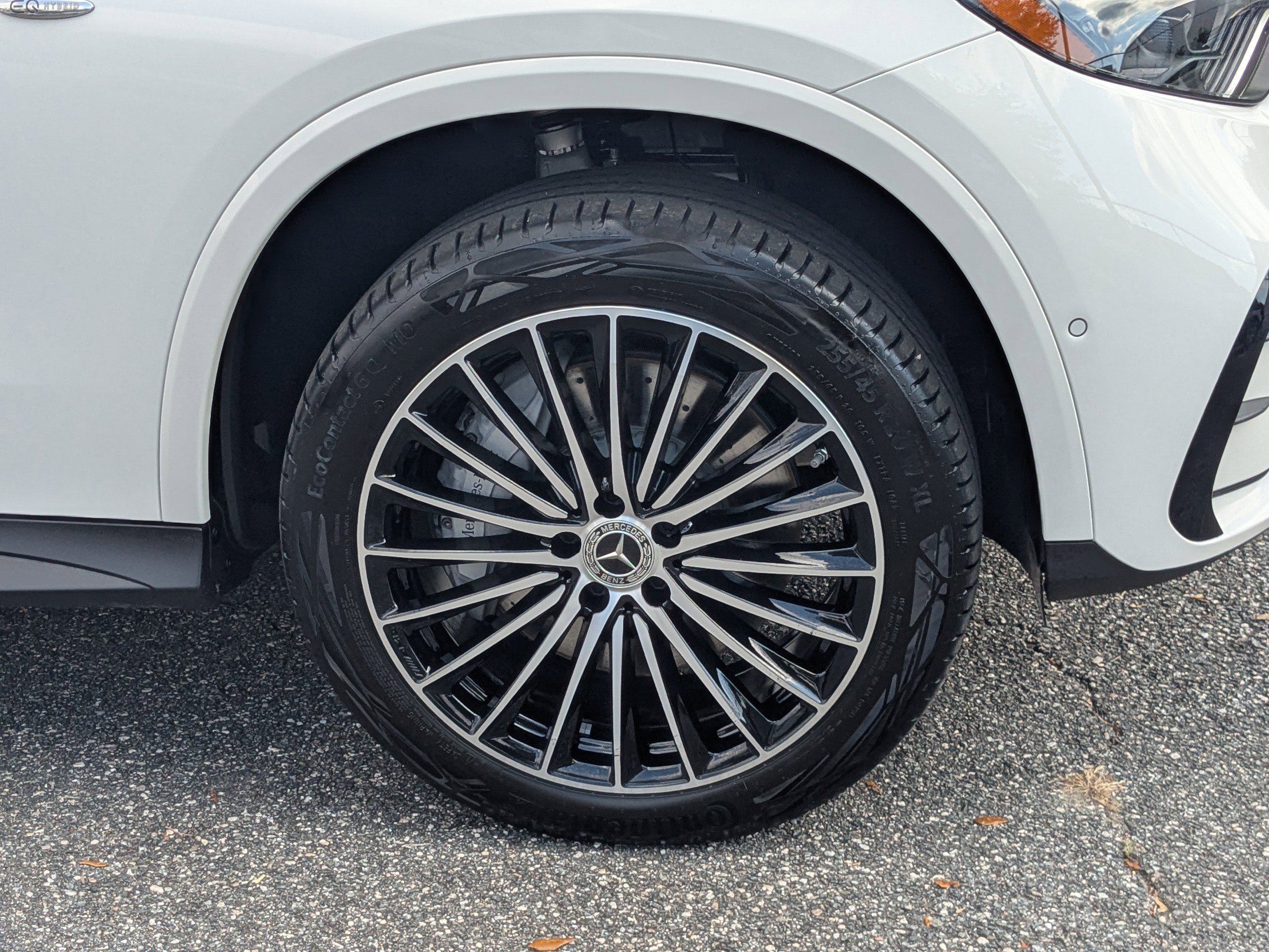 Used 2025 Mercedes-Benz GLC 350e GLC 350e 4MATIC image 10