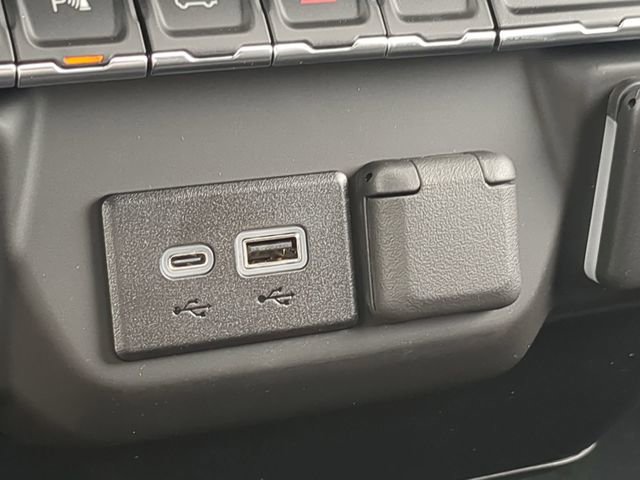 Certified 2025 Chevrolet Silverado 2500 Custom w/ Custom Value Package image 21