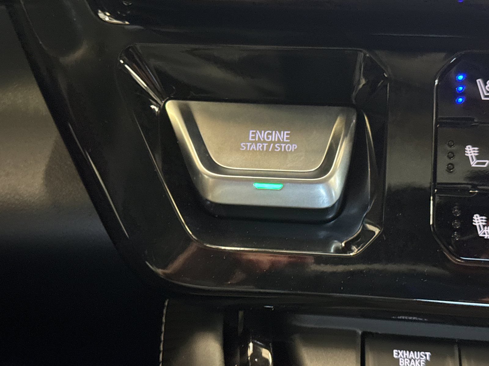 New 2026 GMC Sierra 2500 AT4X AWD/4WD image 26