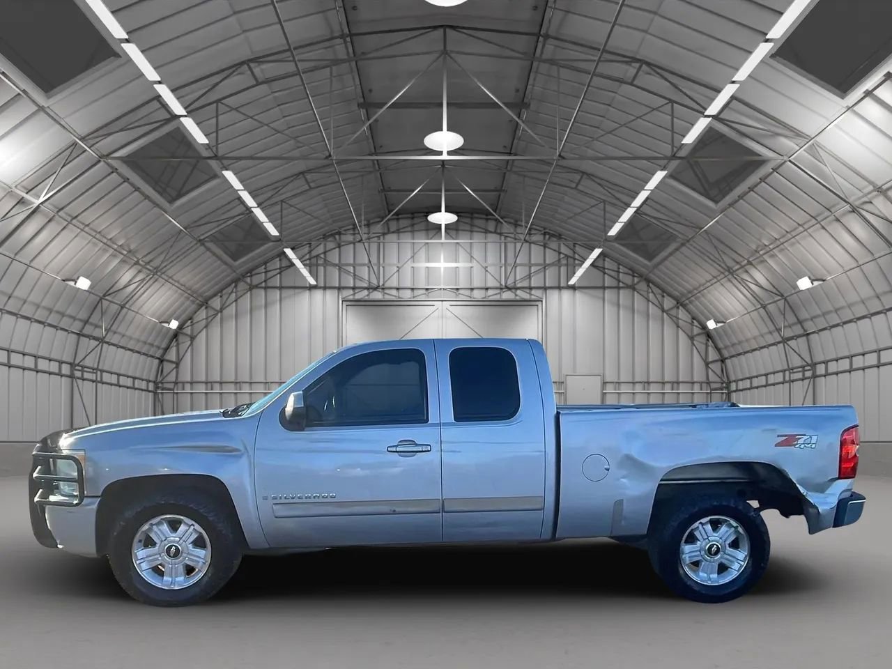 Used 2007 Chevrolet Silverado 1500 LTZ w/ Safety Package AWD/4WD image 2