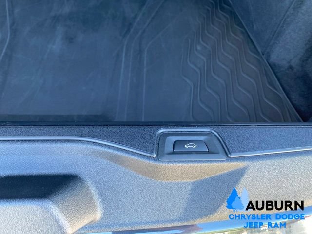 Used 2023 BMW X5 xDrive40i w/ Luxury Seating Package AWD/4WD image 15