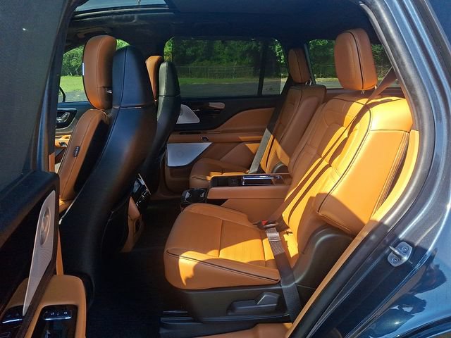 Used 2022 Lincoln Aviator Black Label w/ Dynamic Handling Package AWD/4WD image 10
