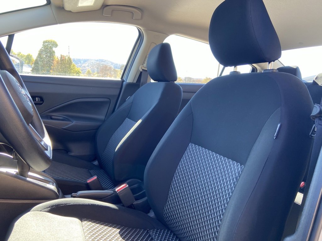 Used 2024 Nissan Versa S w/ Trunk Package image 8