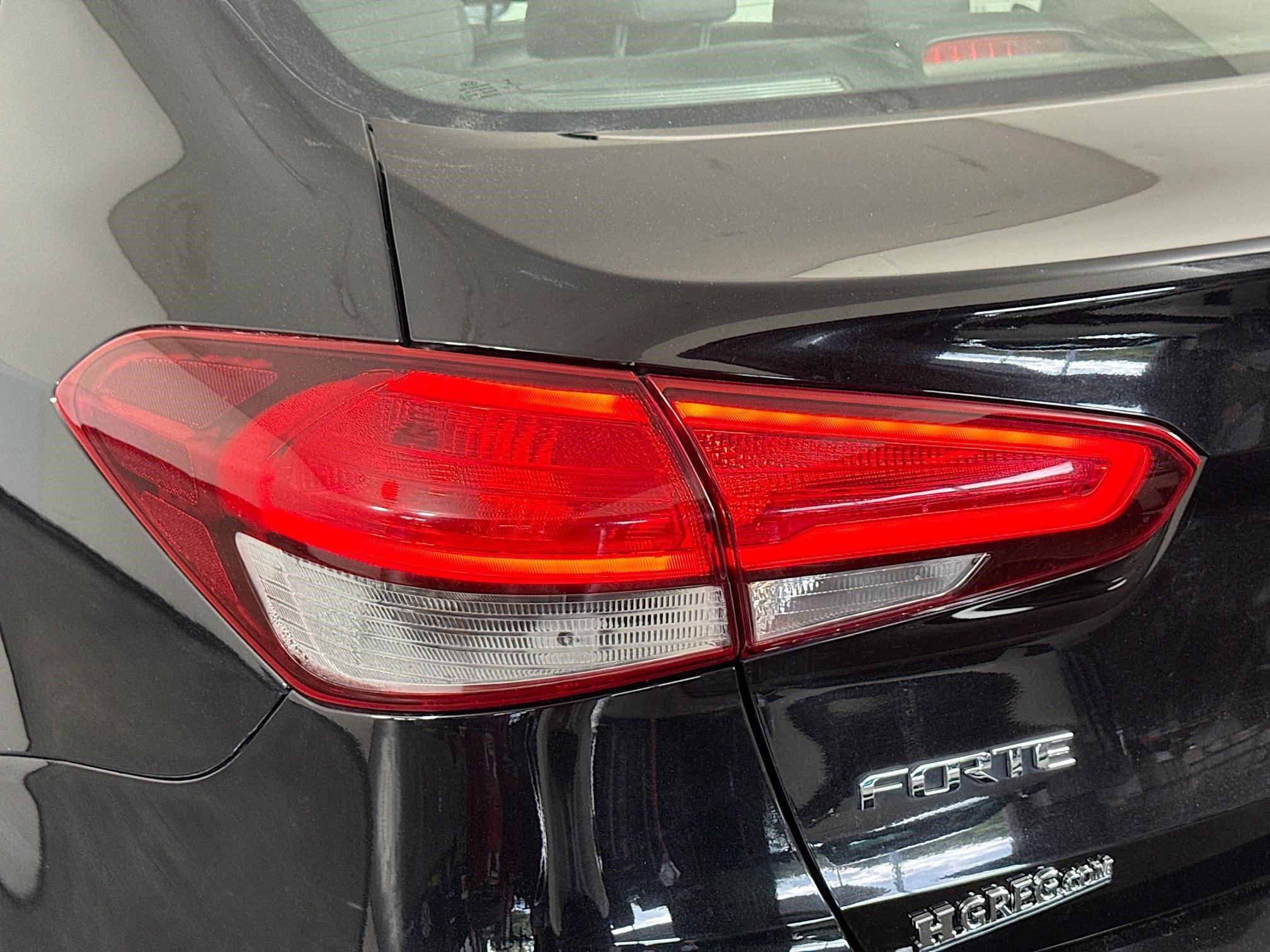 Used 2017 Kia Forte EX image 36