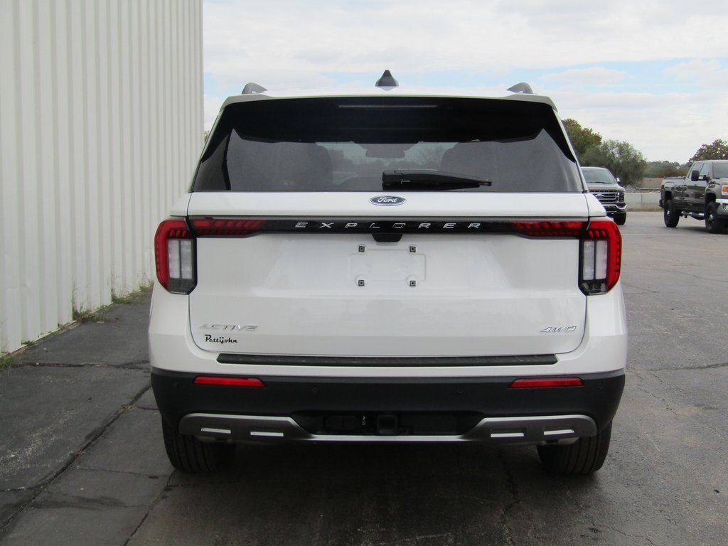 New 2025 Ford Explorer Active image 4