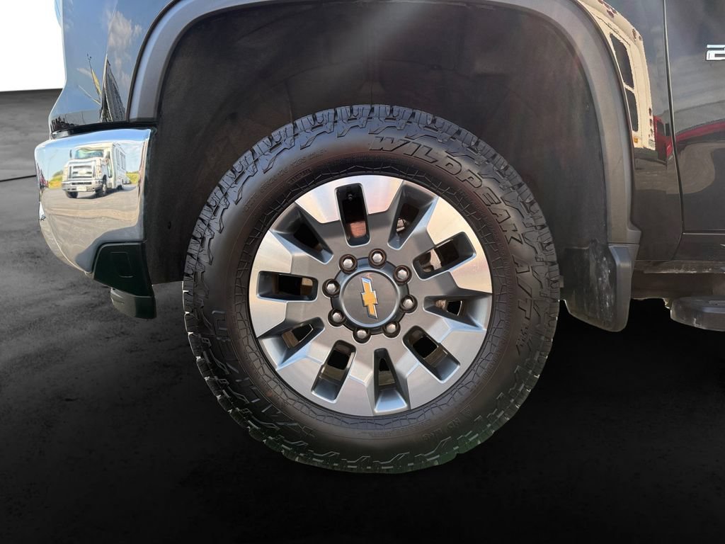 Used 2024 Chevrolet Silverado 2500 LT w/ All Star Edition AWD/4WD image 11