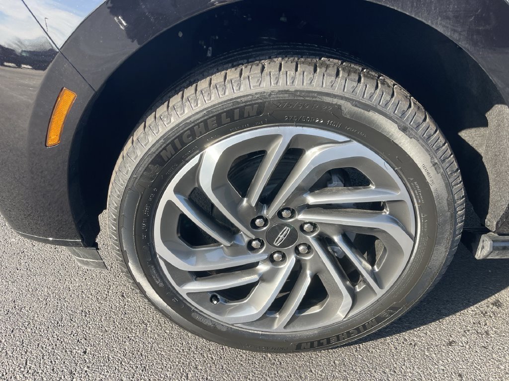 New 2026 Lincoln Navigator L Reserve AWD/4WD image 16
