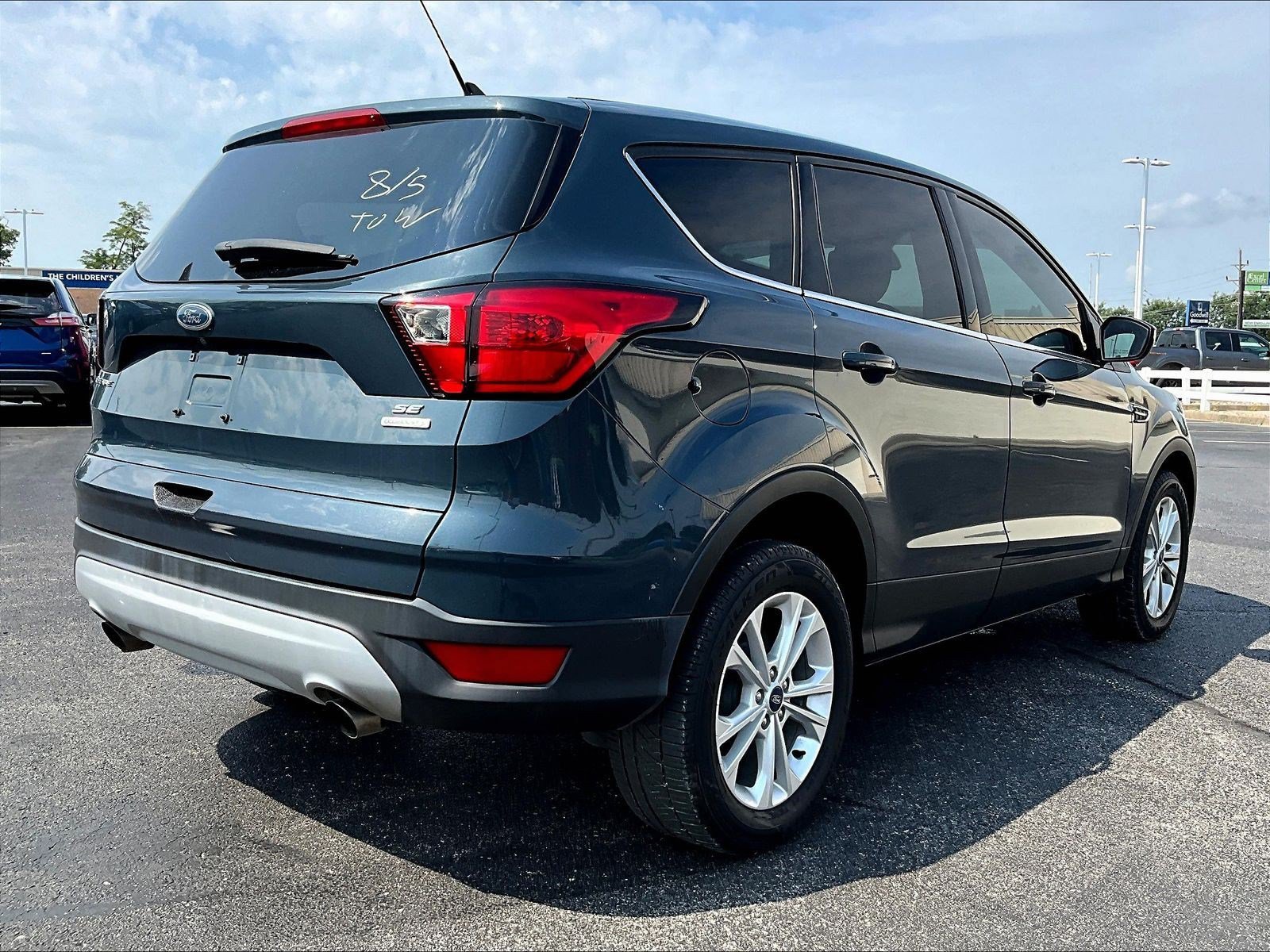 Used 2019 Ford Escape SE FWD image 6