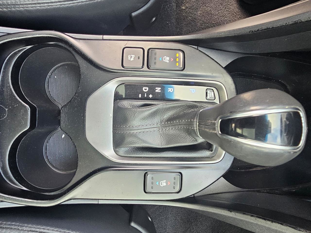 Used 2016 Hyundai Santa Fe Limited w/ Option Group 04 image 19