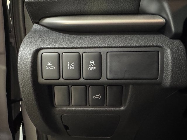 New 2025 Mitsubishi Eclipse Cross SEL image 10