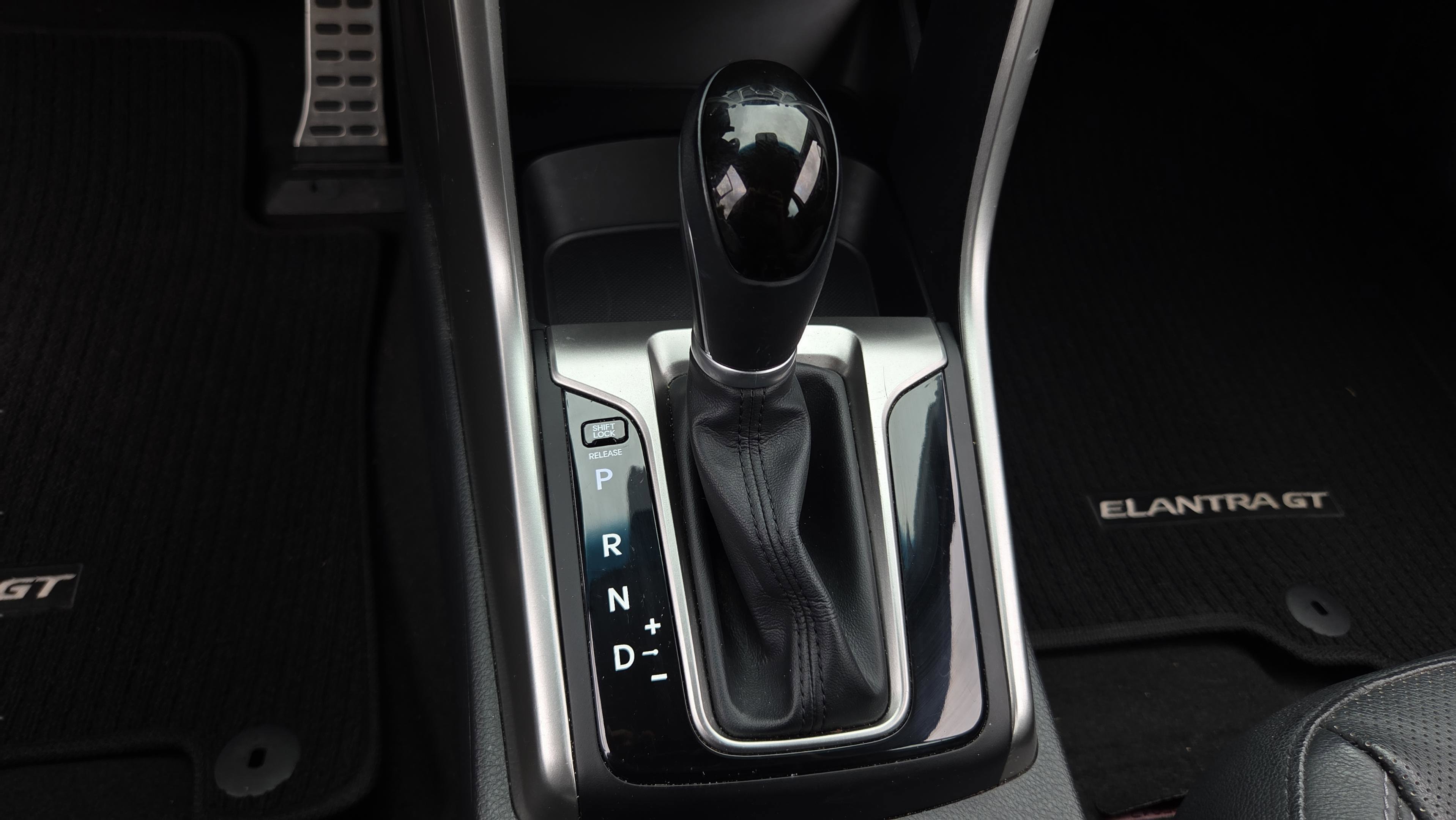 Used 2016 Hyundai Elantra GT w/ Option Group 03 FWD image 22