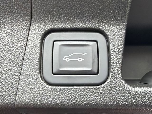 Used 2020 GMC Acadia Denali w/ LPO, Floor Liner Package FWD image 19