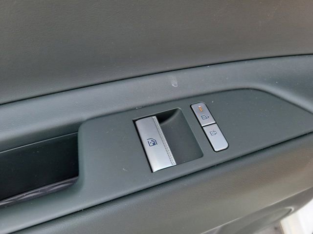 Used 2026 Genesis GV80 3.5T Prestige image 13