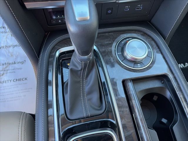 Certified 2024 Nissan Armada Platinum w/ Captain's Chairs Package image 19