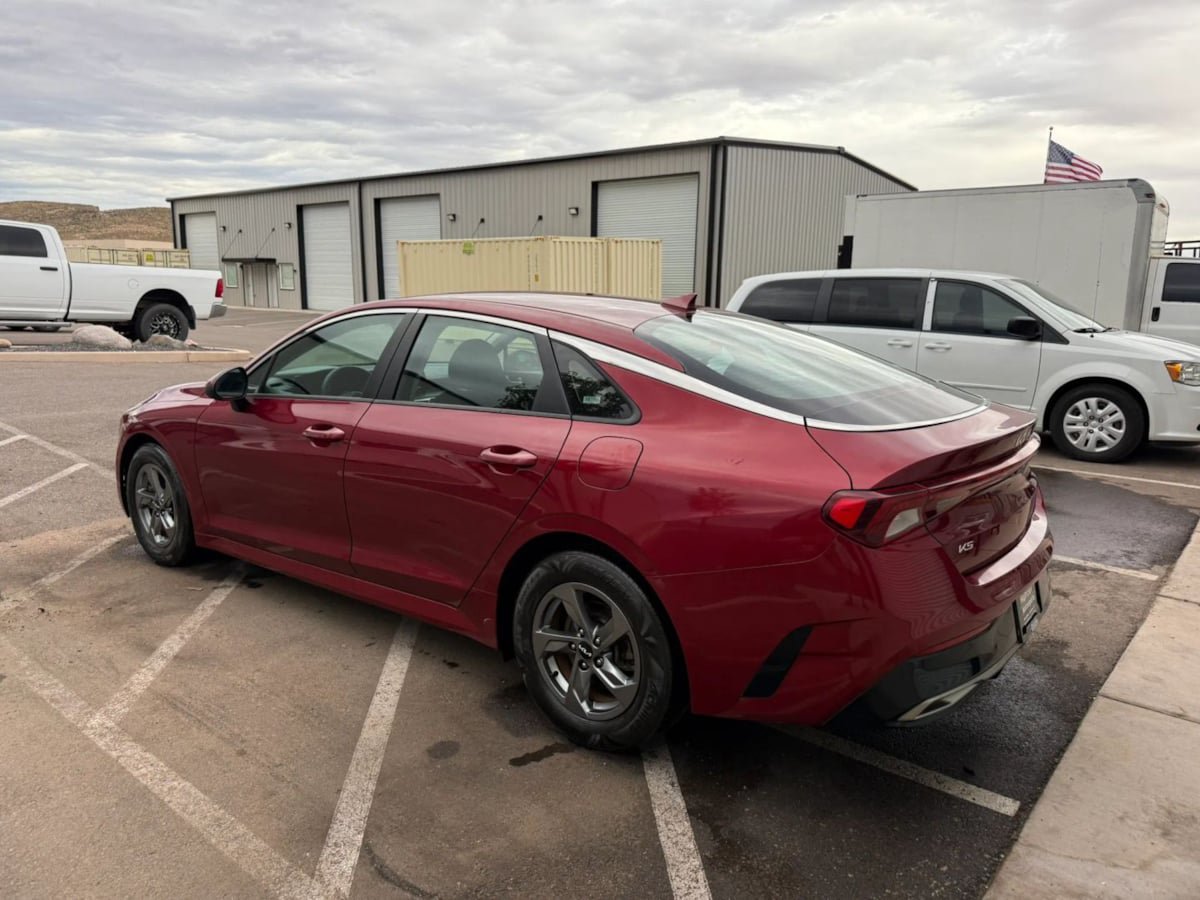 Used 2022 Kia K5 LXS FWD image 5