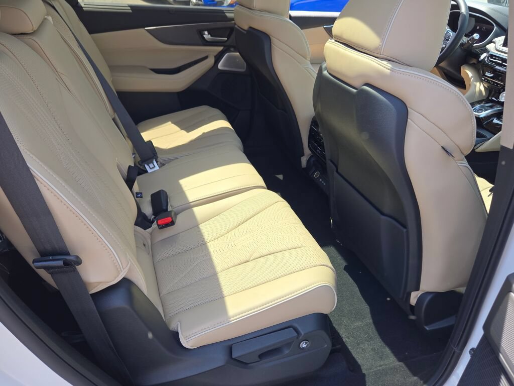 New 2026 Acura MDX w/ Advance Package AWD/4WD image 12