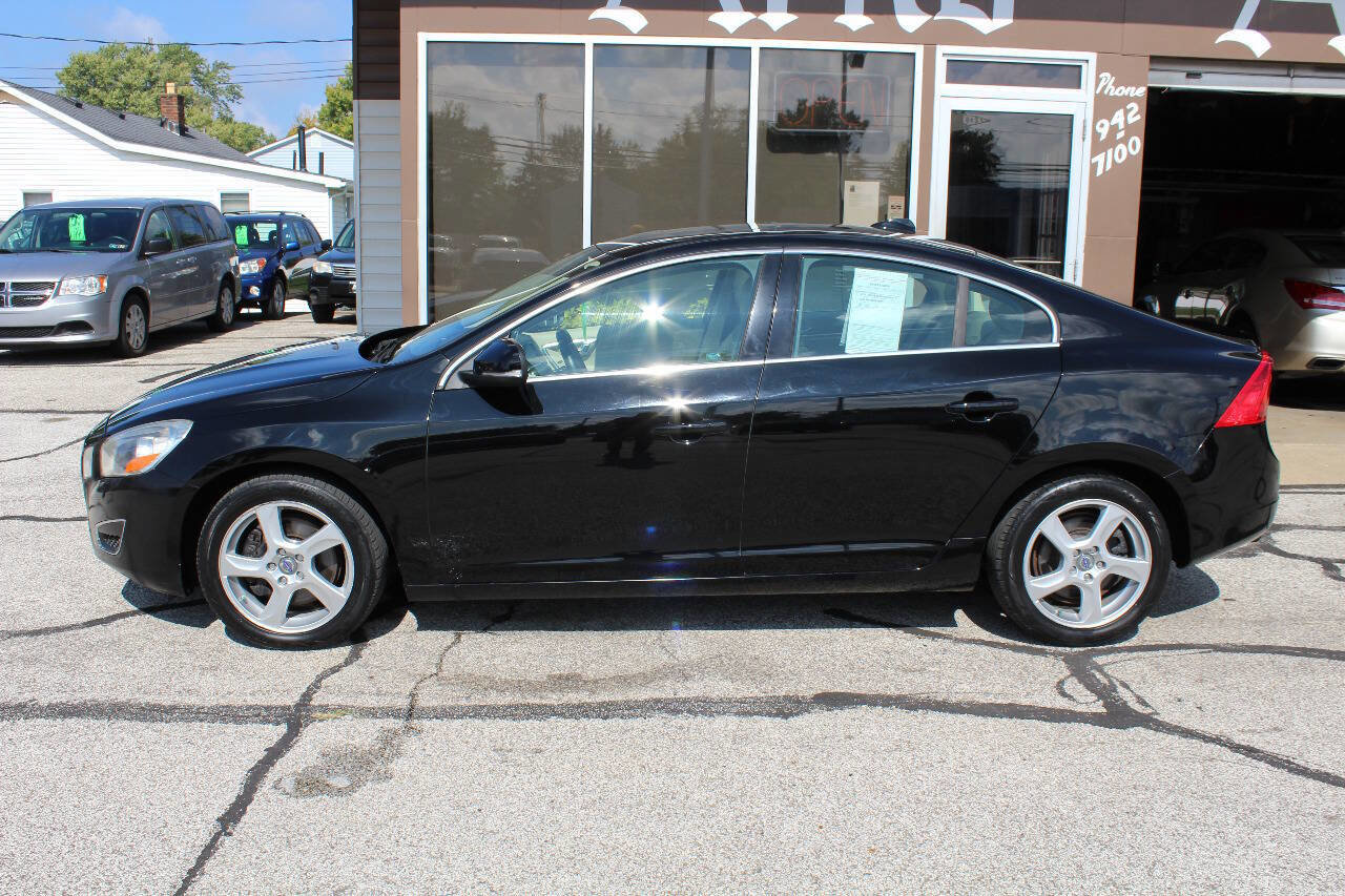Used 2012 Volvo S60 T5 w/ Climate Pkg image 5