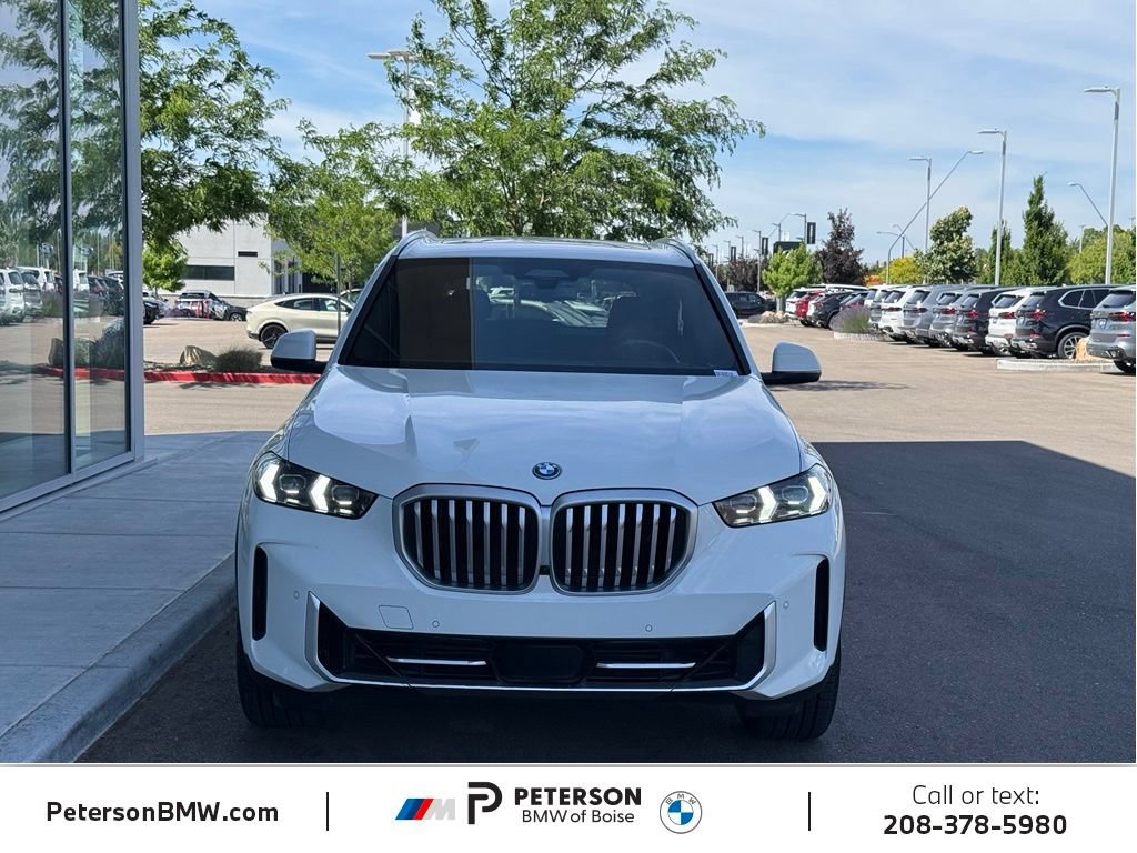 Used 2024 BMW X5 xDrive50e w/ Premium Package AWD/4WD image 8