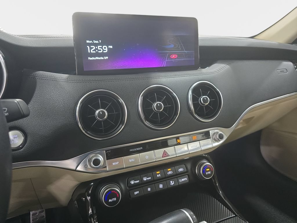 Used 2023 Kia Stinger GT-Line w/ Sun & Sound Package RWD image 16
