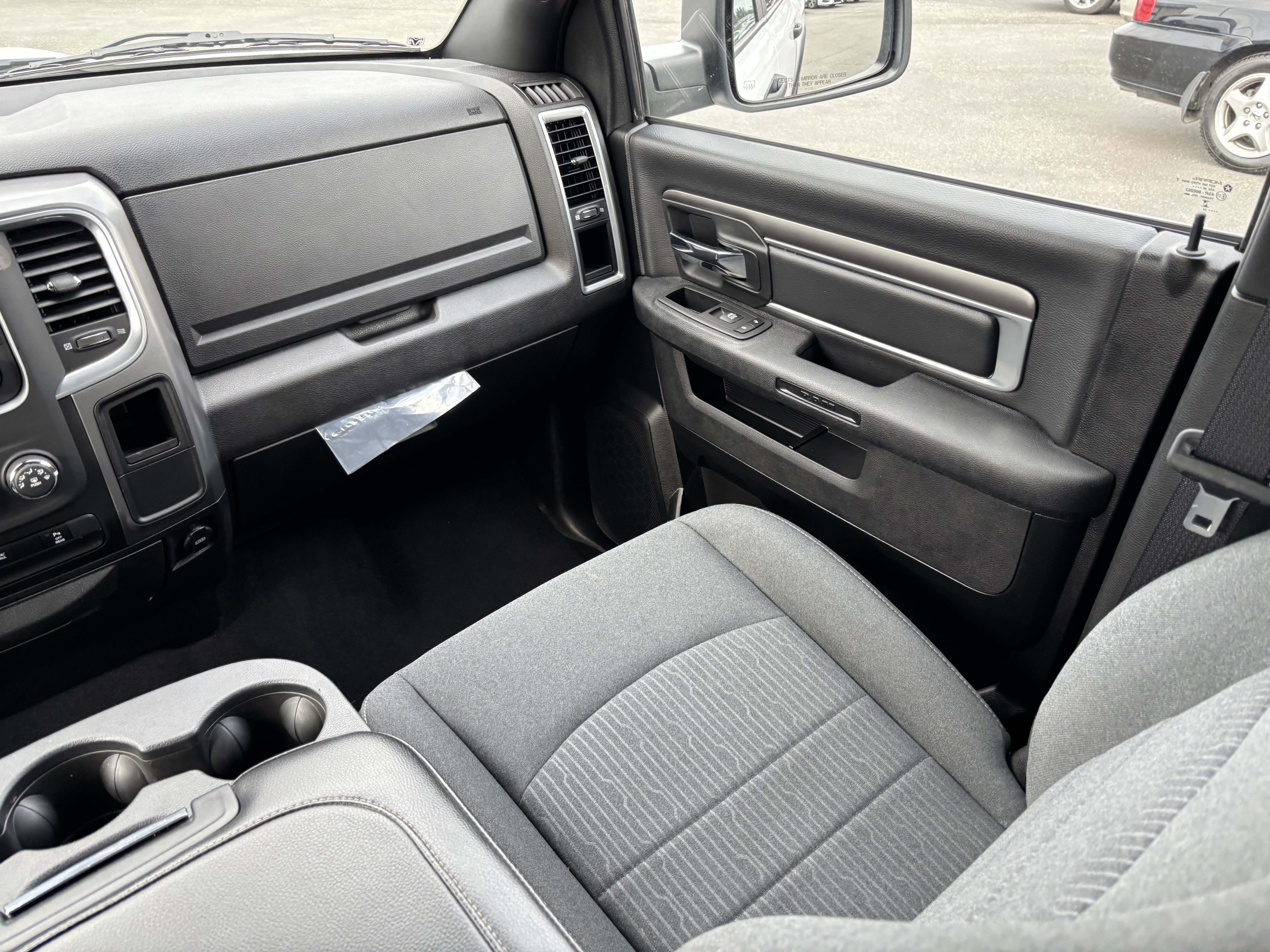 Used 2024 RAM 1500 Warlock AWD/4WD image 22