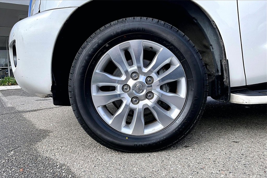 Used 2008 Toyota Sequoia Platinum image 34