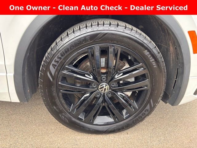 Used 2022 Volkswagen Tiguan SE R-Line AWD/4WD image 10