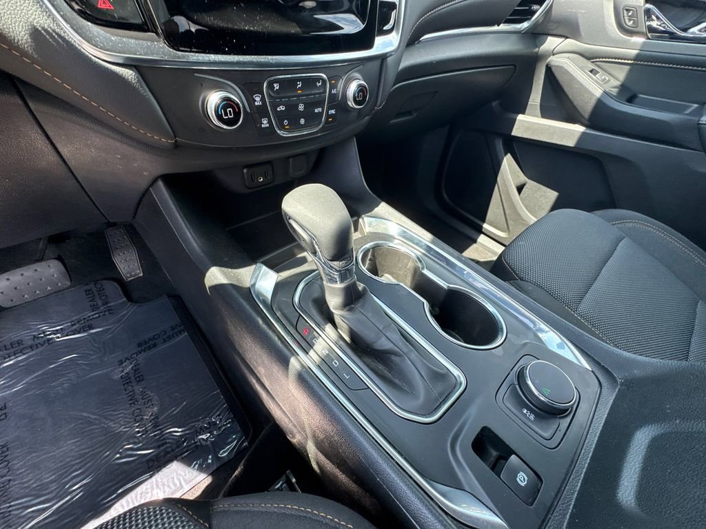 Used 2021 Chevrolet Traverse LS FWD image 31