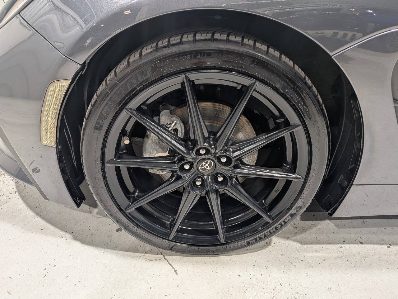 Used 2024 Toyota GR86 Premium RWD image 9