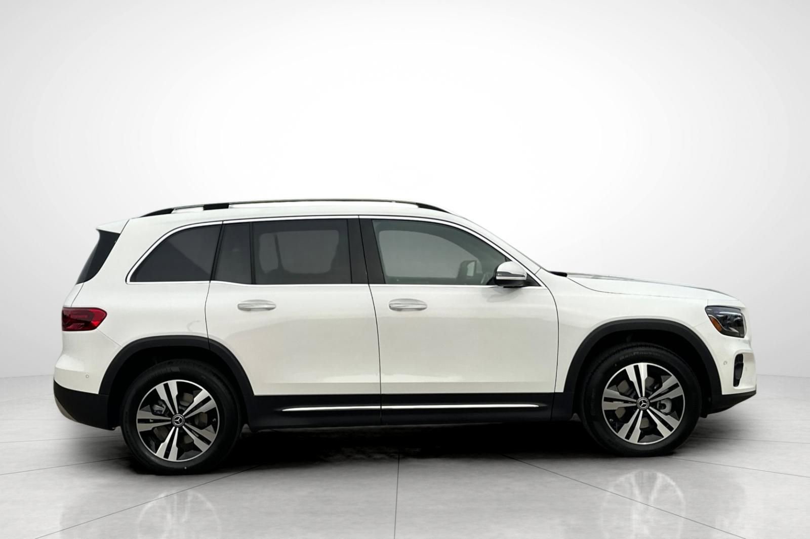 New 2026 Mercedes-Benz GLB 250 image 30