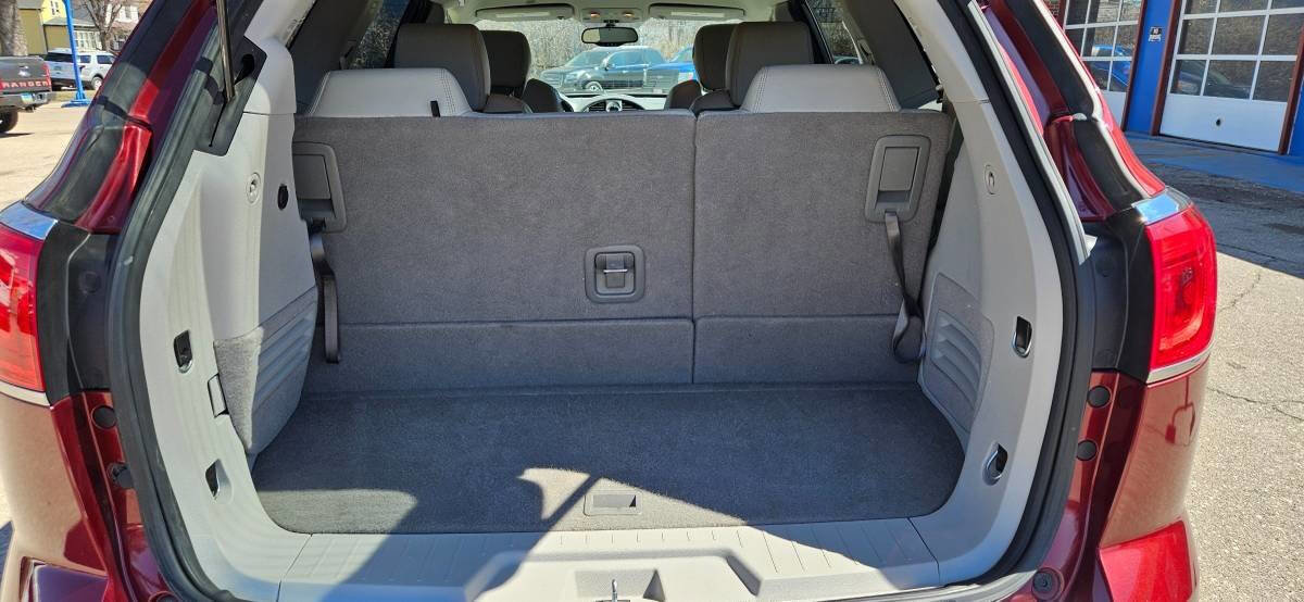 Used 2017 Buick Enclave Leather FWD image 7
