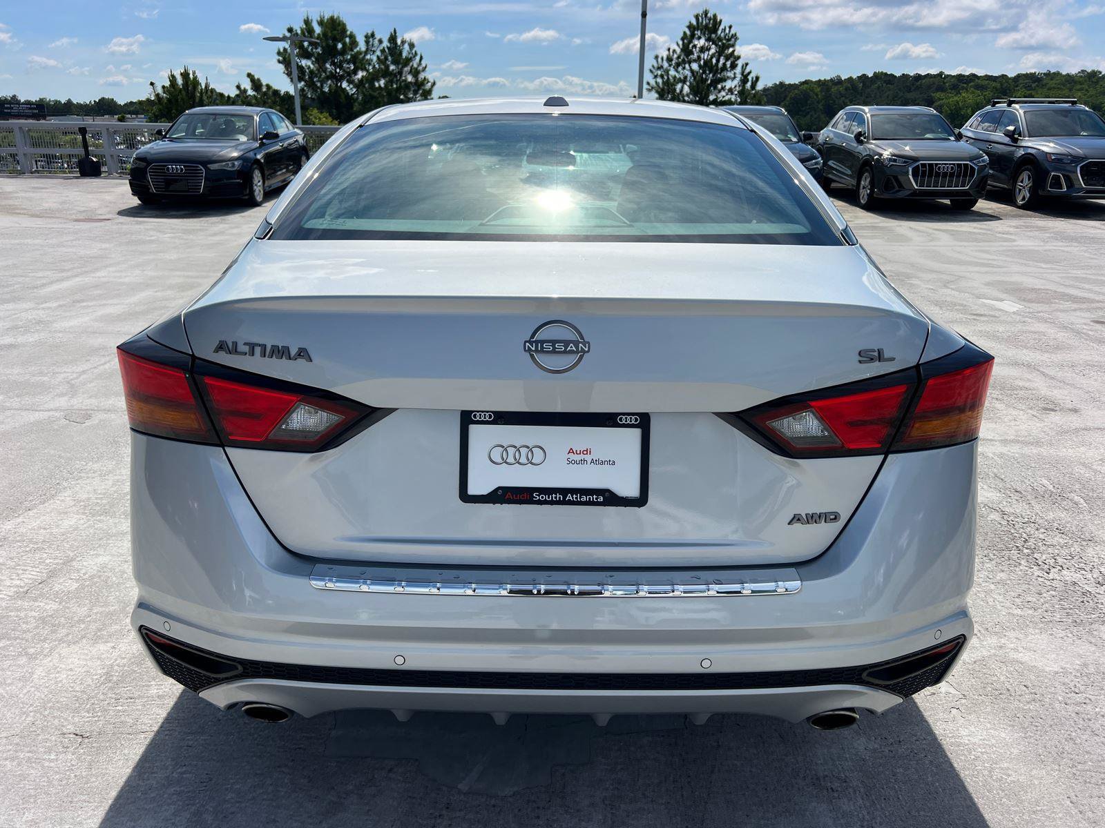 Used 2023 Nissan Altima 2.5 SL AWD/4WD image 6