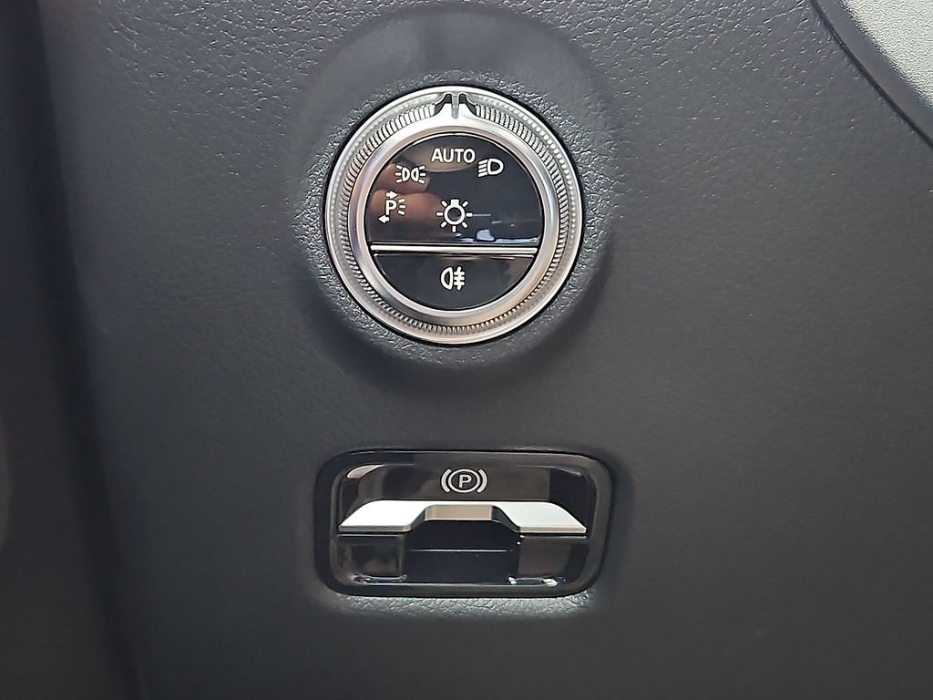 New 2026 Mercedes-Benz CLE 450 4MATIC Coupe image 21