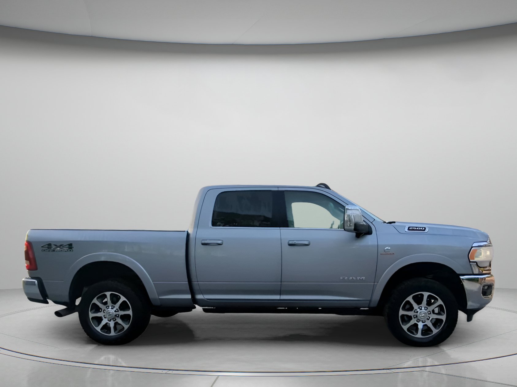 Used 2024 RAM 2500 Limited w/ Safety Group AWD/4WD image 33